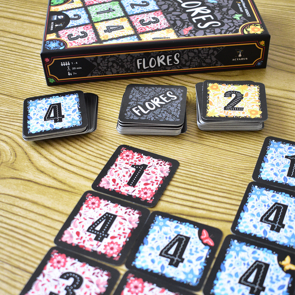 Flores - jugando